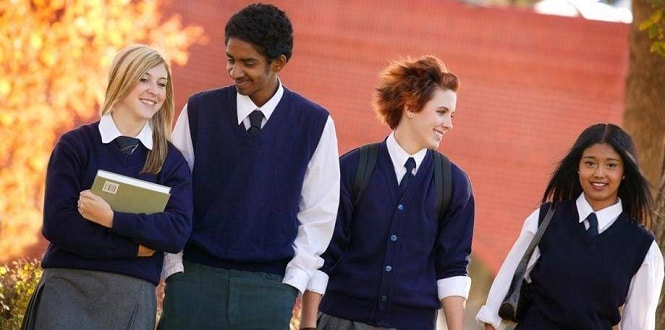 L’uniforme à l’école : retour vers le futur à Provins