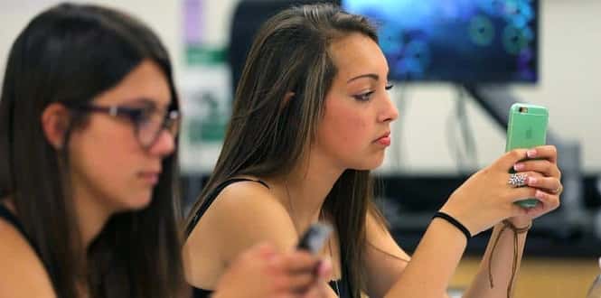 L’école sans smartphone, une fausse bonne idée